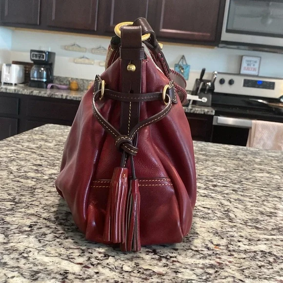 Dooney & Bourke Toledo leather hobo -EUC - Picture 4 of 12